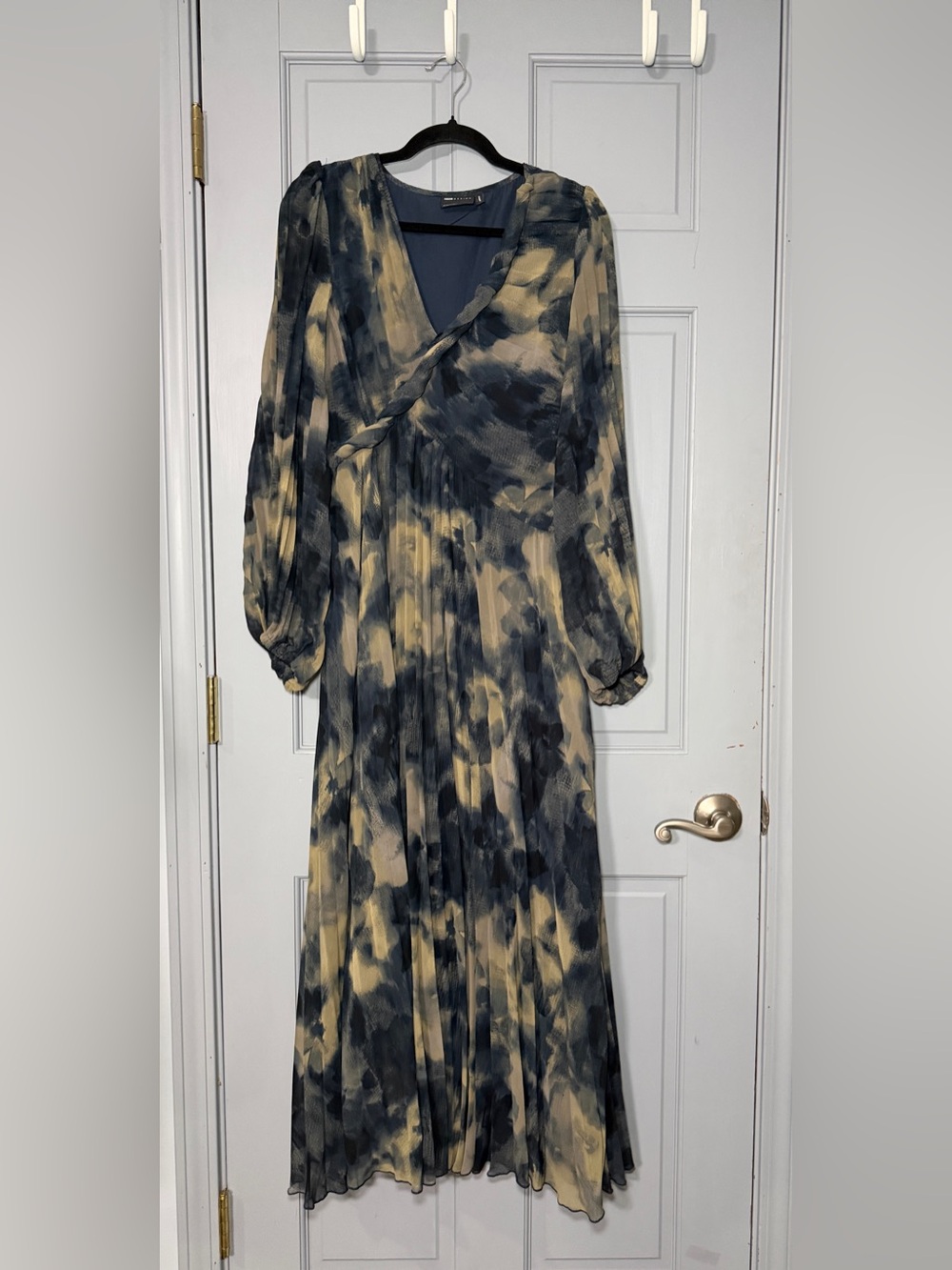 ASOS Beige and Black Long-Sleeve V-Neck Maxi Dress
